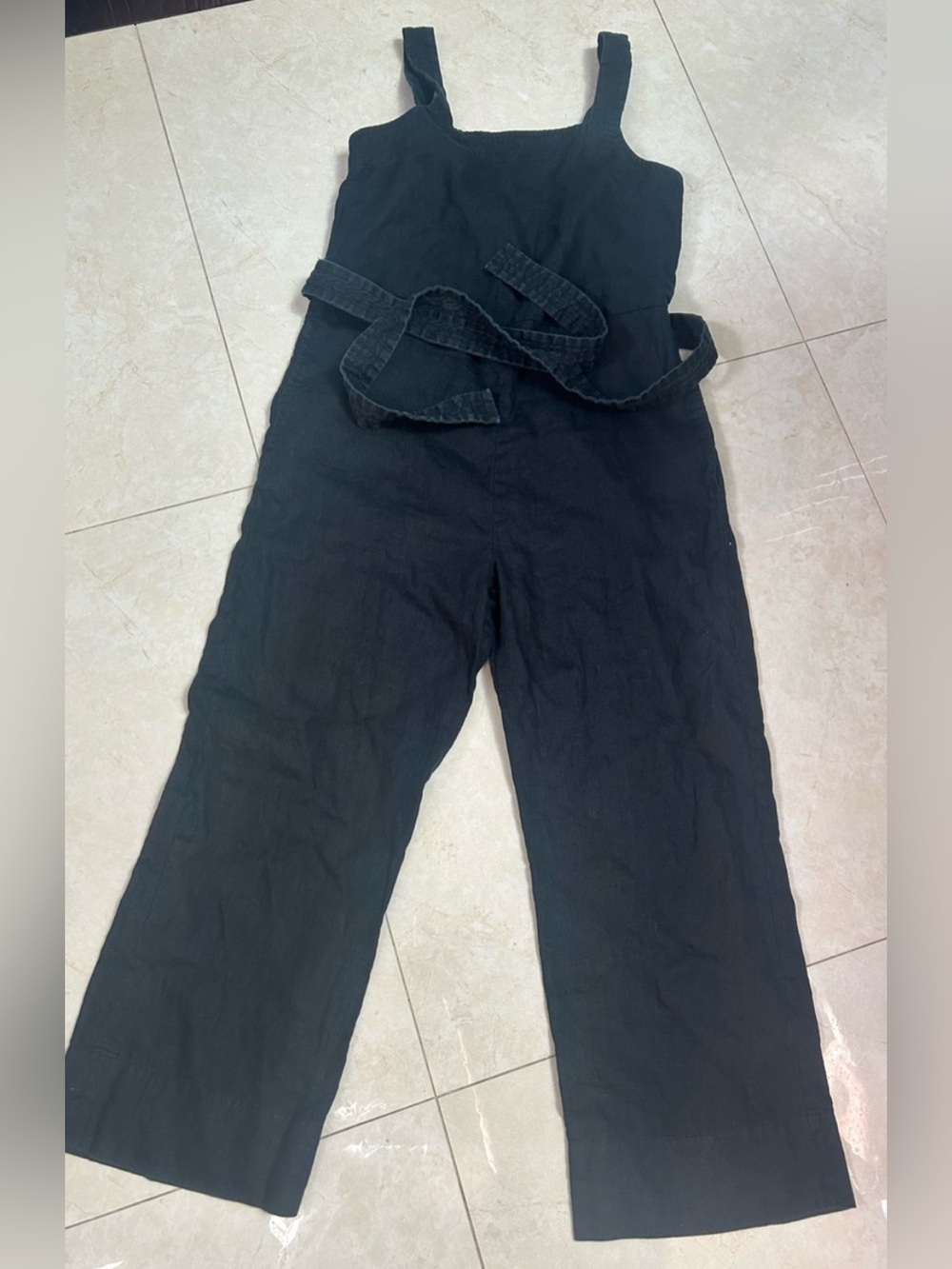 Everlane black 100% linen  jumpsuit & belt. Size 00. Excellent condition